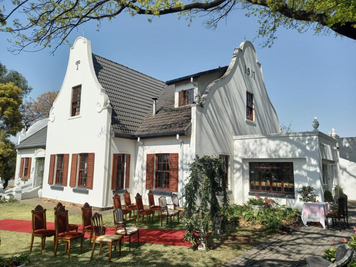Oak View Manor Hotel Хайделберг Екстериор снимка