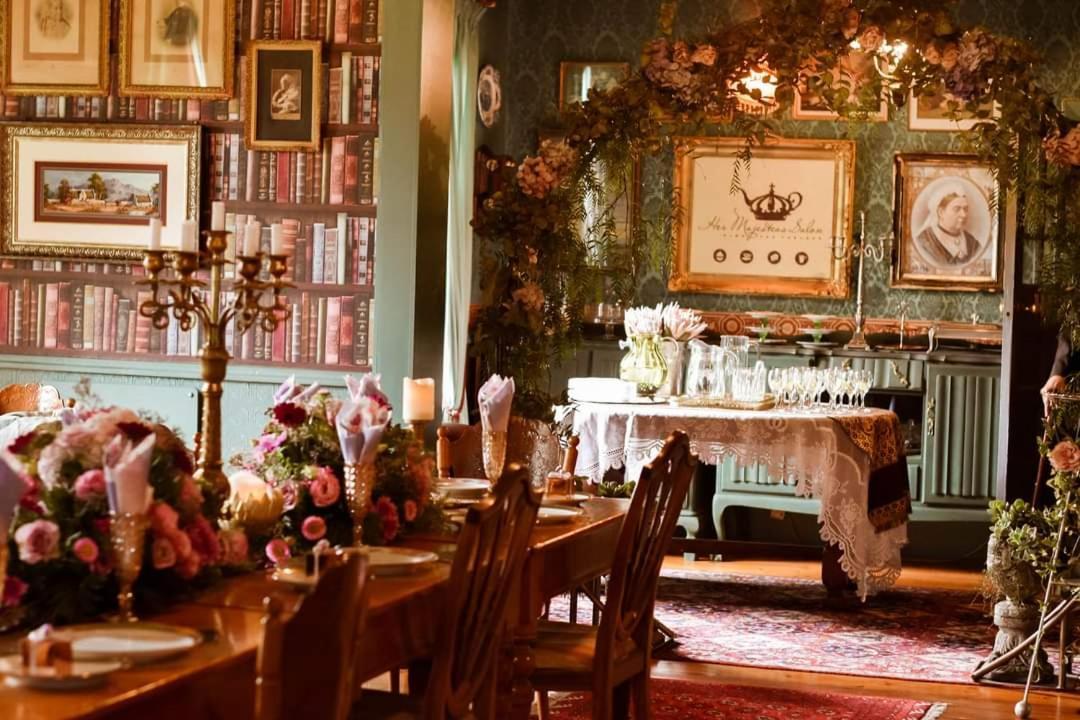 Oak View Manor Hotel Хайделберг Екстериор снимка