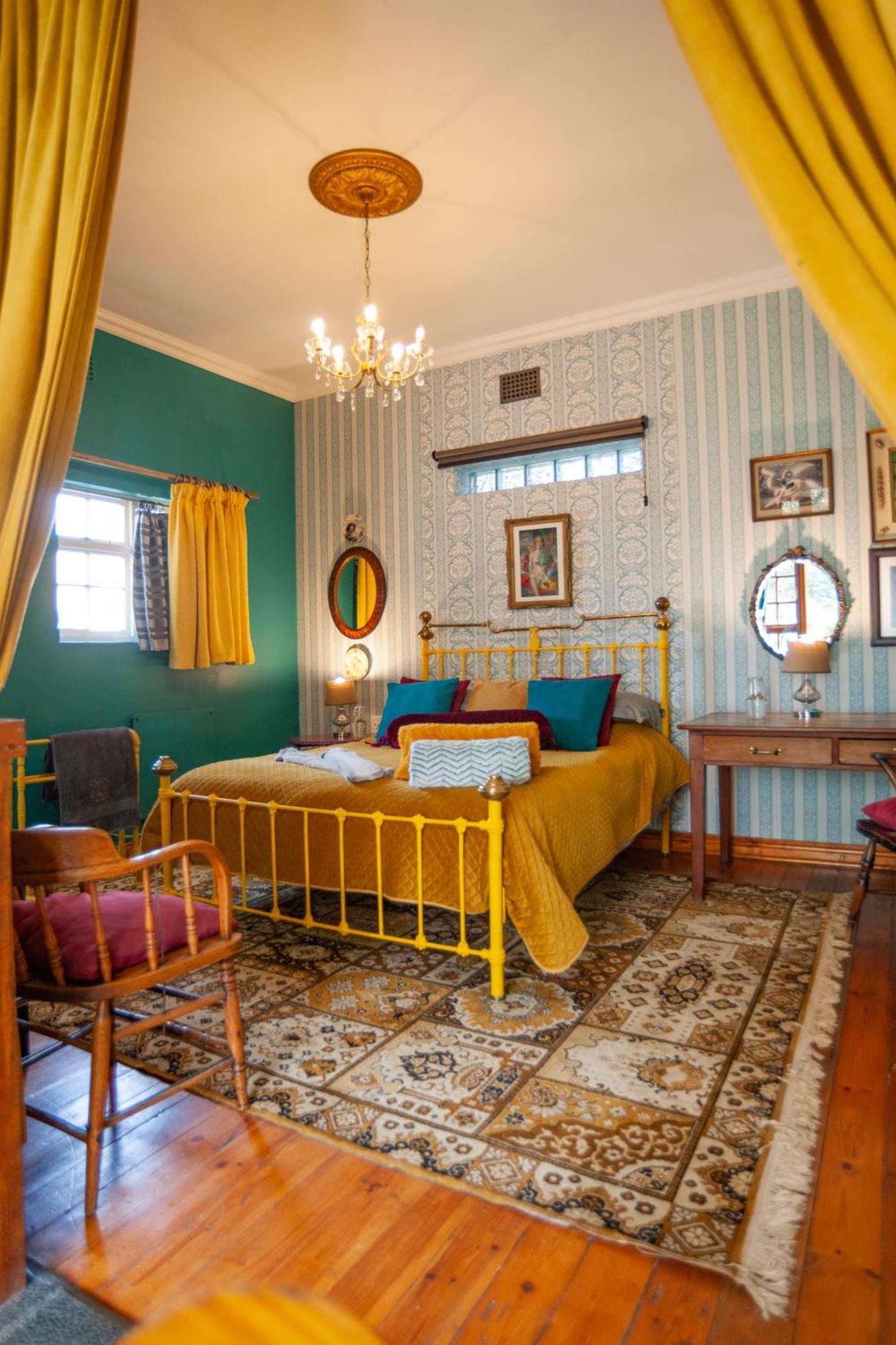 Oak View Manor Hotel Хайделберг Екстериор снимка
