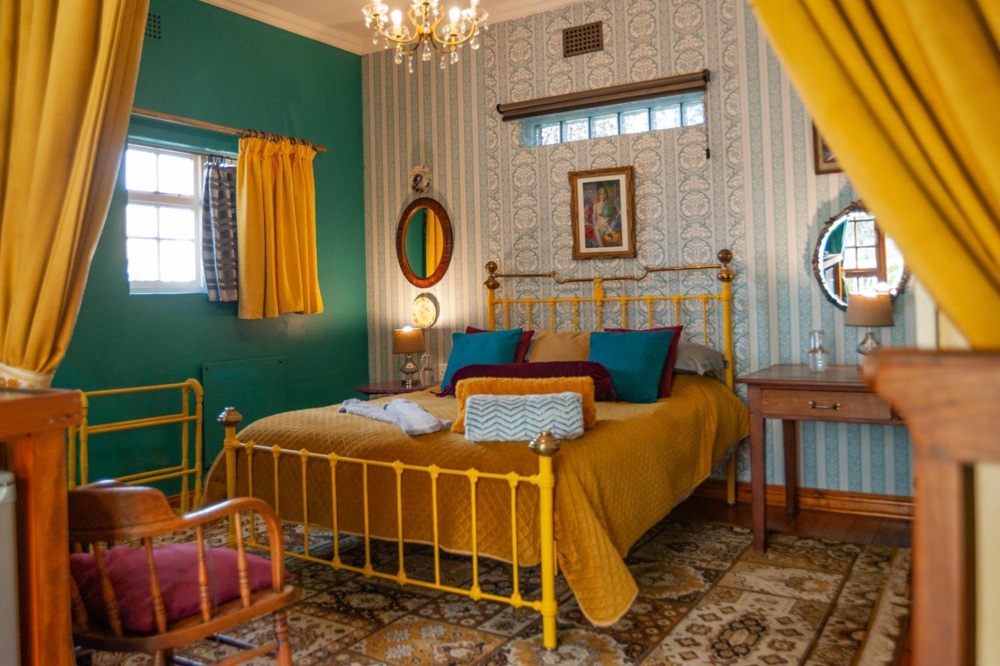 Oak View Manor Hotel Хайделберг Екстериор снимка